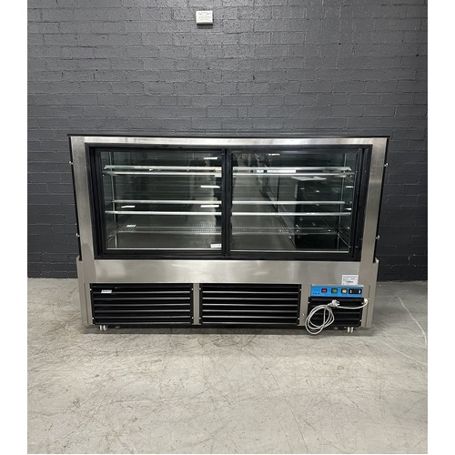 PreOwned FED SG180FA2XB Square Glass Cold Cake Display 1800mm