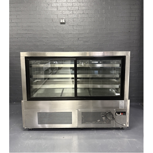 Pre-Owned Koldtech SQRCD.18 - Square Glass Cake Display 1800mm