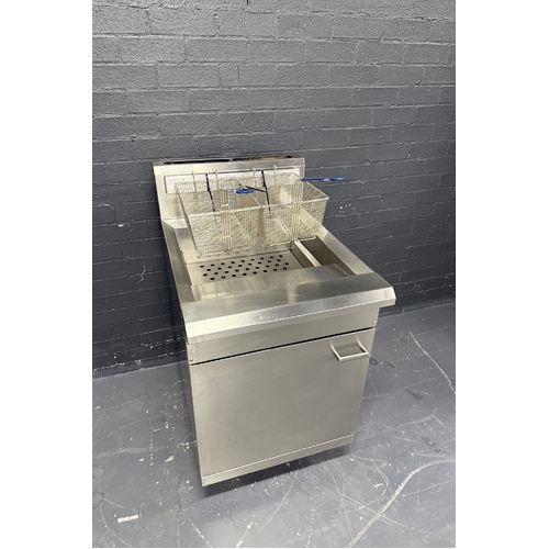 Pre-Owned Luus FV-60 - Single Pan Gas Fryer - 600mm