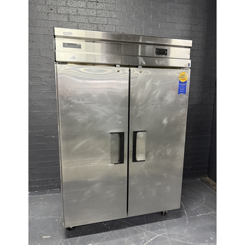Pre-Owned Everest B126-2FFOS-E - 2 Door Solid Upright Freezer