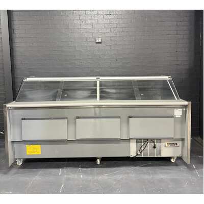 Pre-Owned Arneg Banco Zara - Square Glass Deli Display 2600mm