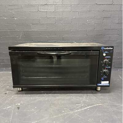 Pre-Owned Turbofan E27 - 3 Tray Electric Convection Oven - 15 Amp