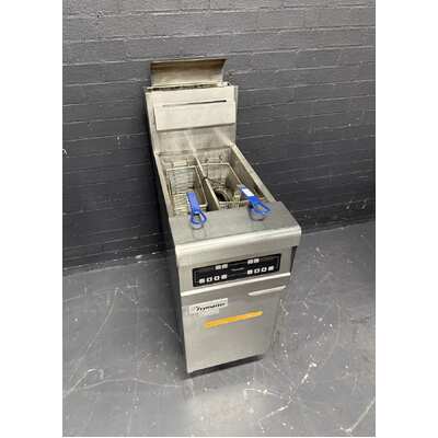 Pre-Owned Frymaster MJ150E-2 - Split Tank Gas Fryer