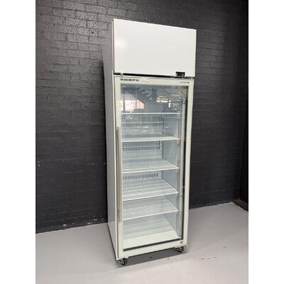 Pre-Owned Skope TME650-A - 1 Door Glass Upright Display Fridge