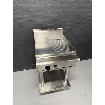 Pre-Owned Waldorf GP8600G-LS - 600mm Gas Chrome Griddle on Stand