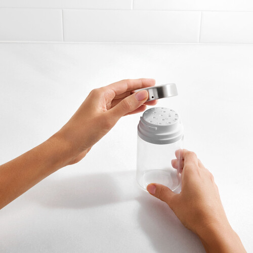 OXO Good Grips Adjustable Shaker - 48225