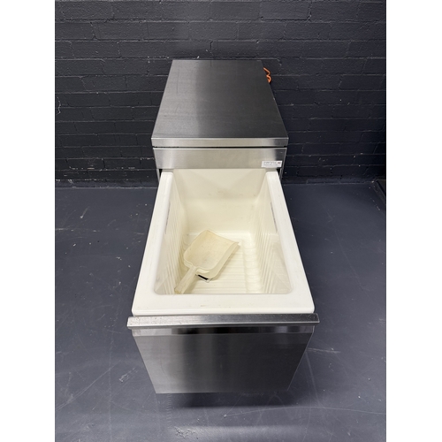 Pre-Owned Adande VCC - Compact Dual Temperature Drawer - PO-1777