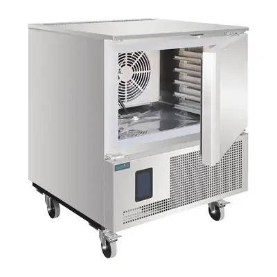Polar UA015-A Blast Chiller 5xGN 1/1 with Touchscreen Controller - UA015-A