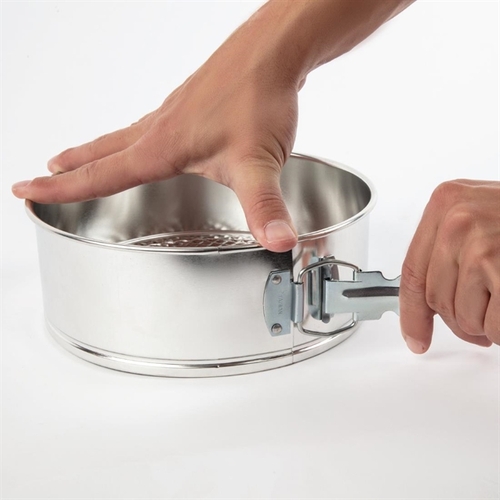Vogue Vogue Spring Form Cake Tin Silver 200mm  - E845