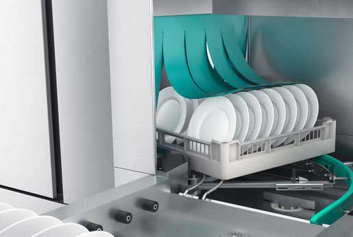 EXCELLENT PERFORMANCE: THE NEW CTR COMPACT RACK CONVEYOR DISHWASHER BY WINTERHALTER