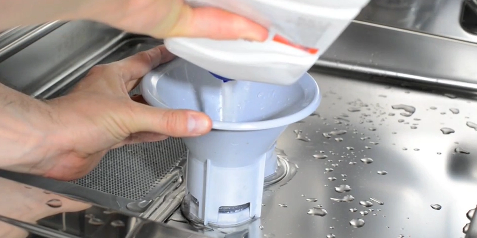 Pouring descaling solution