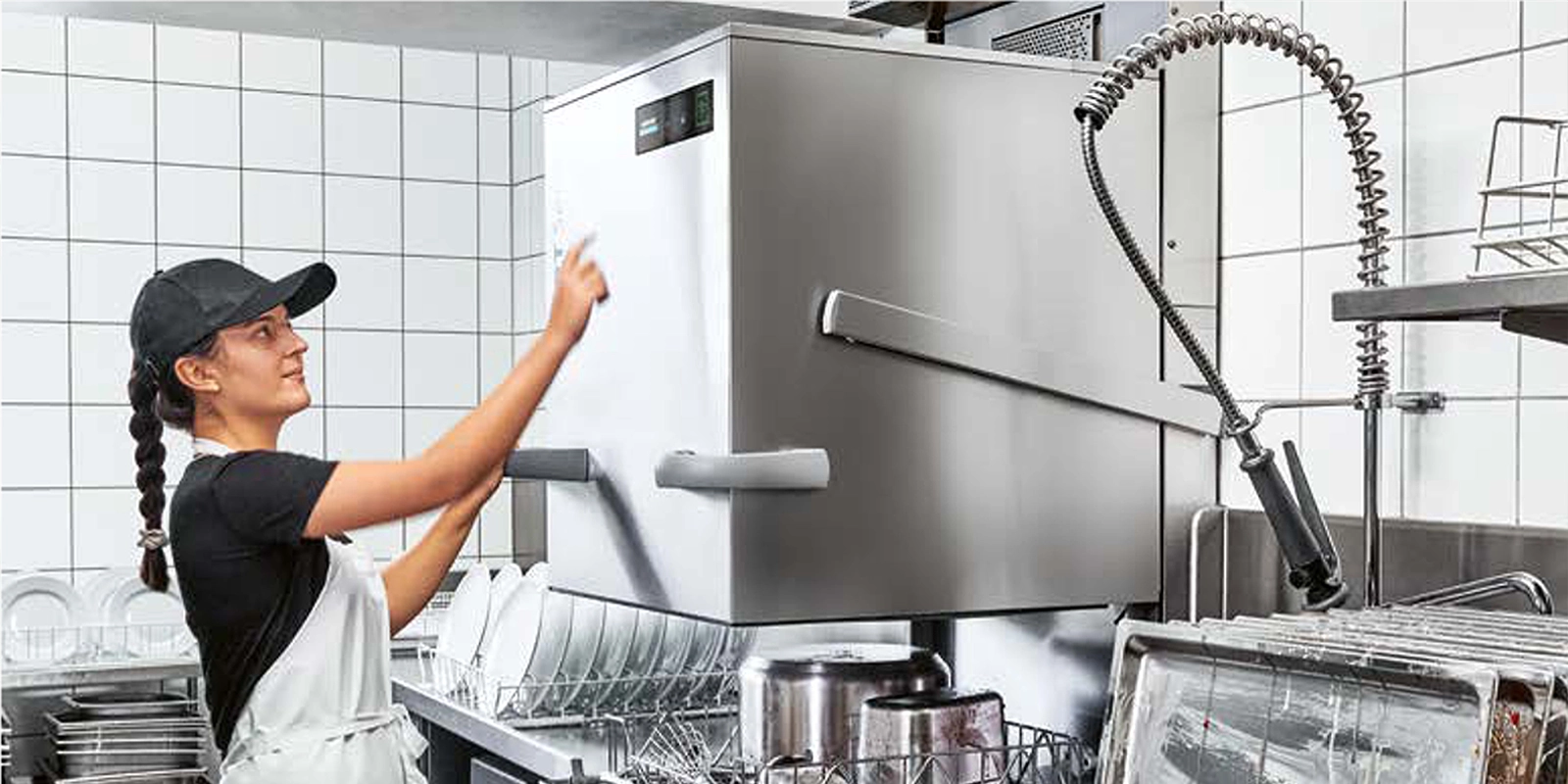 Descaling a commercial dishwasher