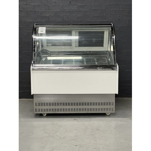 Pre-Owned Curved Gelato Display - 12 x 3L Tubs (15 Amp) - PO-0683
