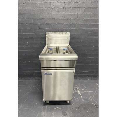 Pre-Owned Waldorf FN8226G - Twin Pan Gas Fryer - Nat Gas - PO-1953