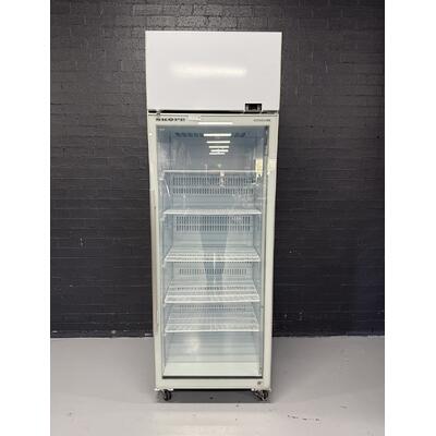 Pre-Owned Skope TME650-A - 1 Door Glass Upright Display Fridge - PO-1969