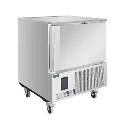 Polar UA015-A Blast Chiller 5xGN 1/1 with Touchscreen Controller - UA015-A