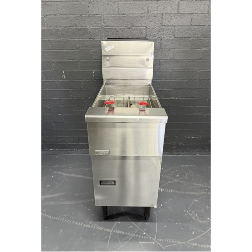 Pre-Owned Pitco SG14 - Single Pan Gas Fryer - Nat Gas
