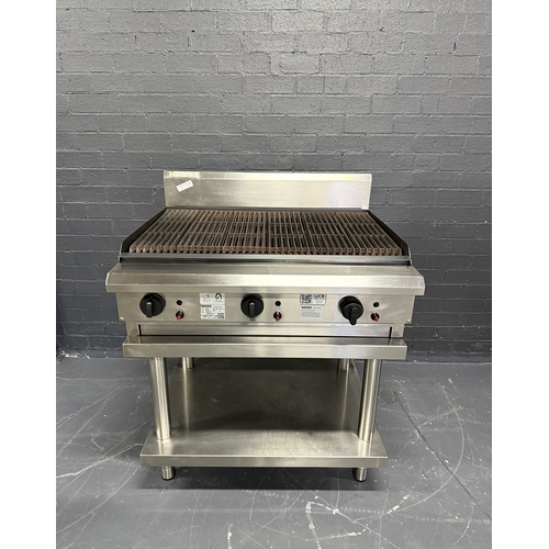 Pre-Owned Luus CS-9C - 900mm Gas Chargrill on Leg Stand