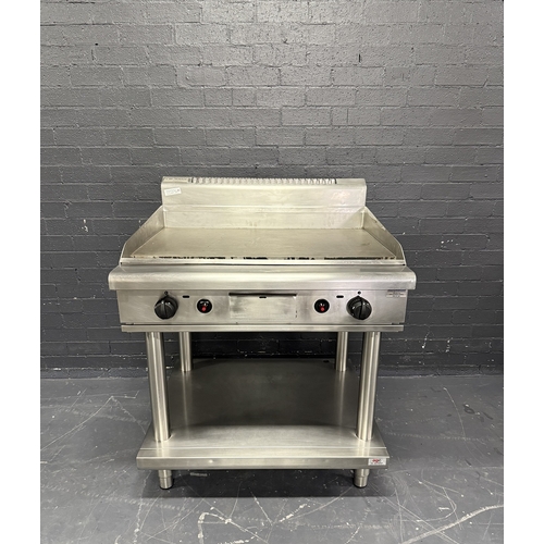 Pre-Owned Waldorf GP8900G-LS - 900mm Gas Griddle on Stand