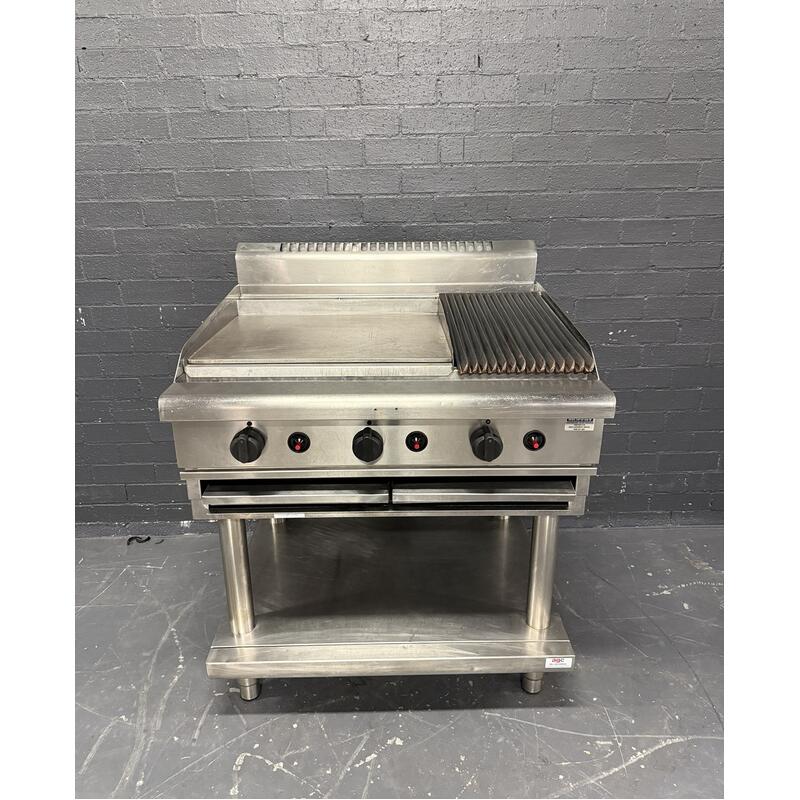 Pre-Owned Waldorf CH8900G-LS - 600mm Gas Chargrill with 300mm Griddle on Stand