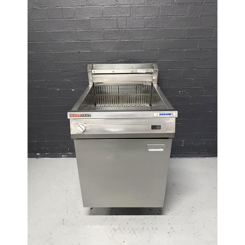 Pre-Owned Austheat AF813R - Electric Single Pan Deep Fryer - Rapid Recovery